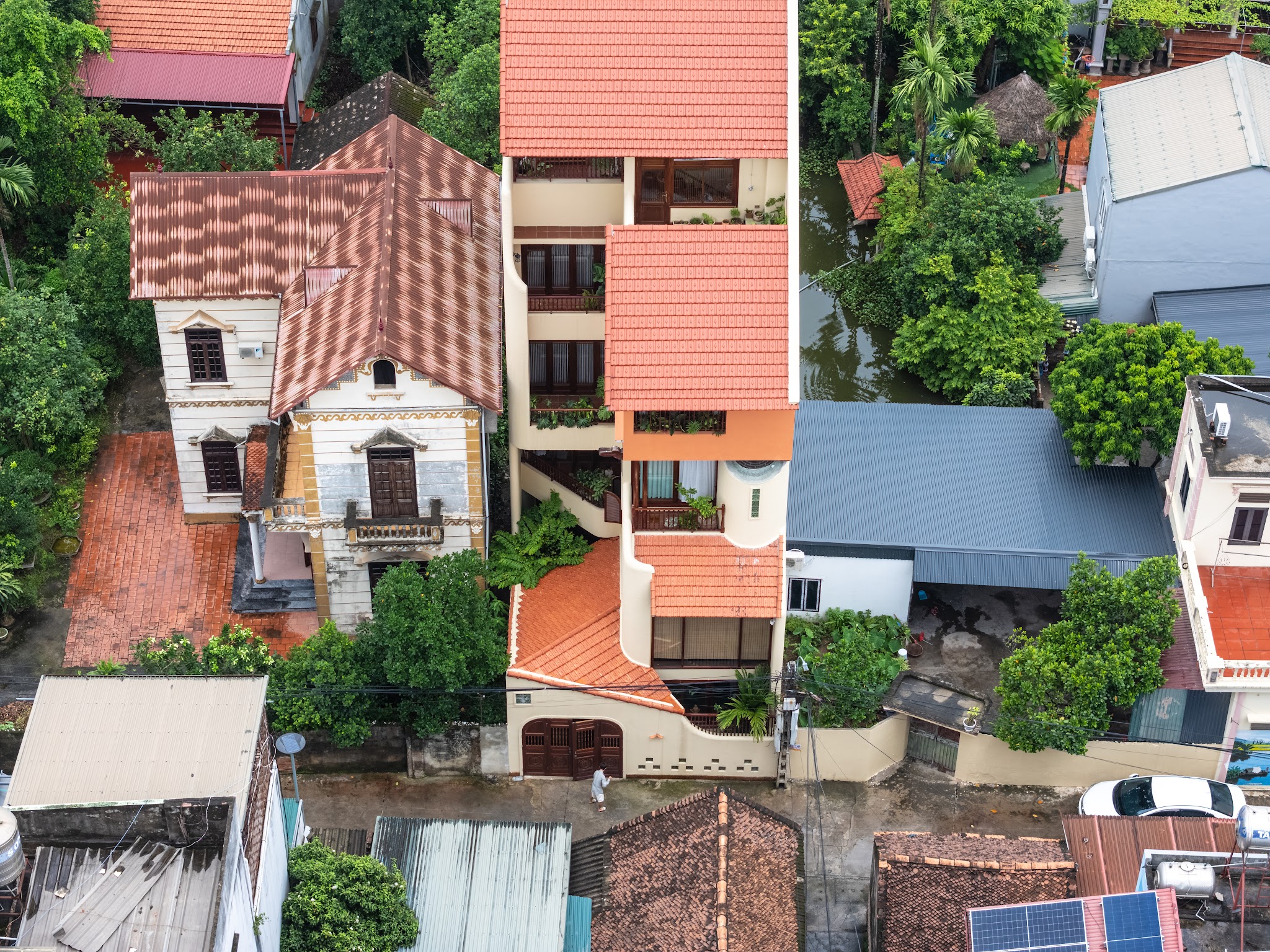 Toàn cảnh CUNCOI House trong khu dân cư tại Quốc Oai, Hà Nội